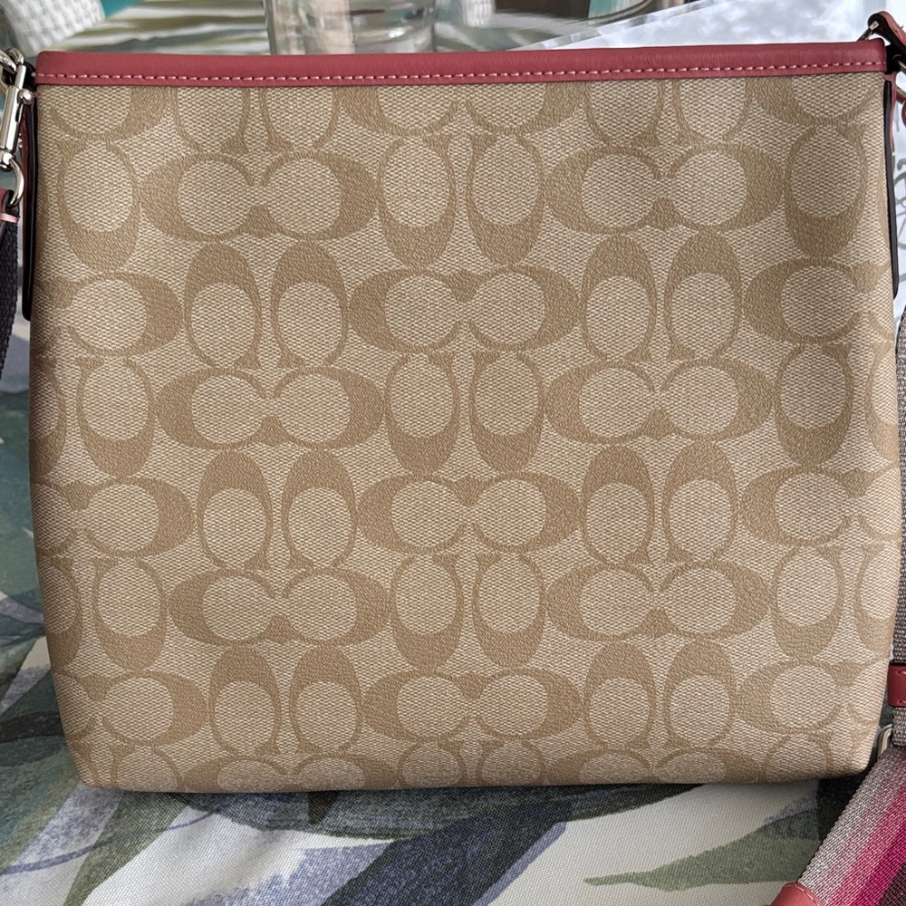 Coach signature file Beige and Burgundy Crossbody Bag - Picture 7 of 12